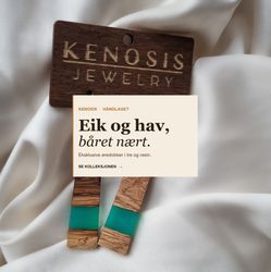 Smykker og tilbehør i naturlige materialer – håndlagde detaljer med tidløst design til hverdag og gave.